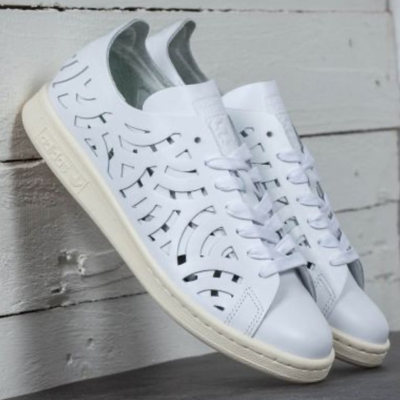 Adidas Stan Smith women’s white leather cut-out sneakers Size 7 - Picture 4 of 9